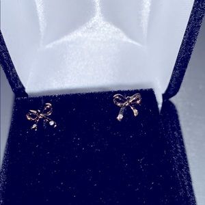 14k Gold Bow Earrings